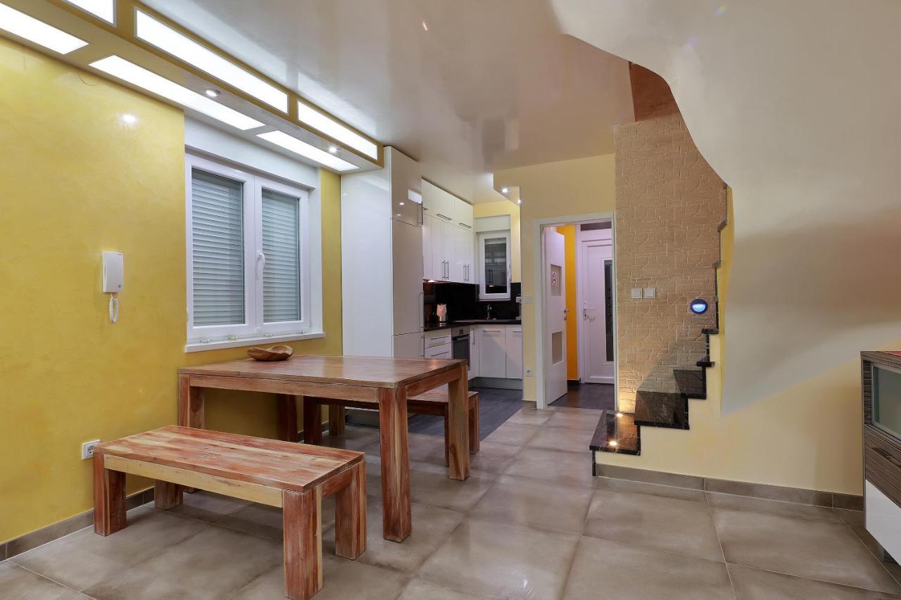 Villa Mainz Novalja Exteriér fotografie